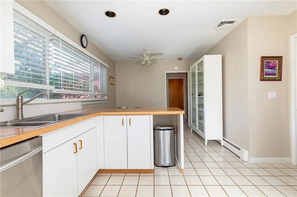 15 Slate Hill Drive Poughkeepsie NY 12603
