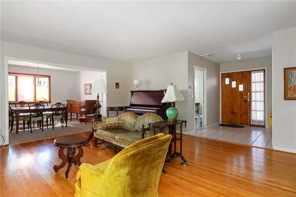 15 Slate Hill Drive Poughkeepsie NY 12603