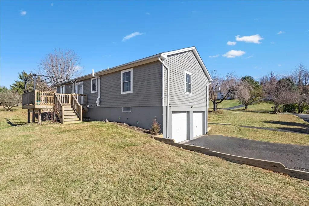 9 White Farm Road Wingdale NY 12594