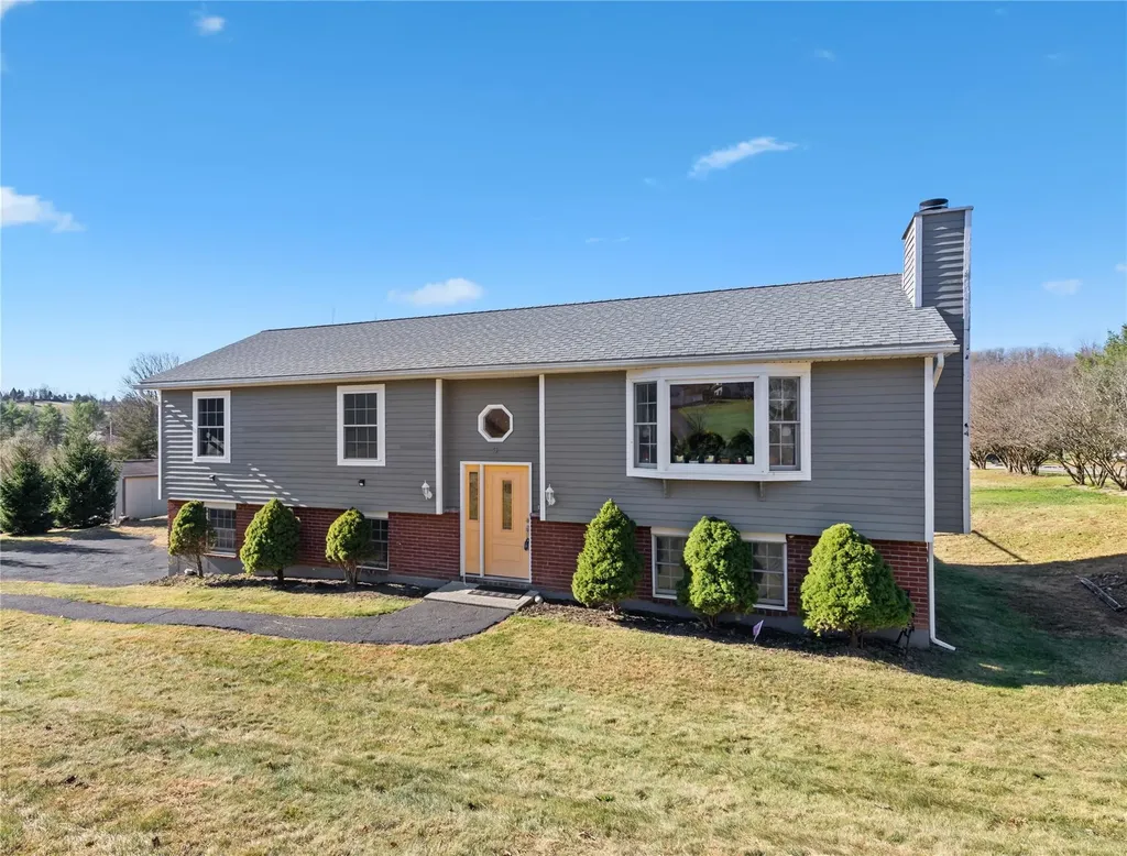 9 White Farm Road Wingdale NY 12594