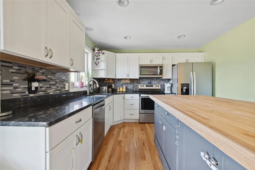 9 White Farm Road Wingdale NY 12594