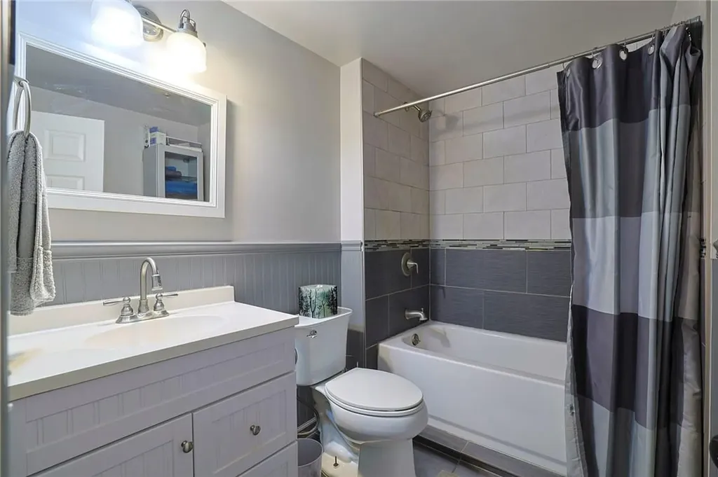 16 Cullen Avenue New Windsor NY 12553