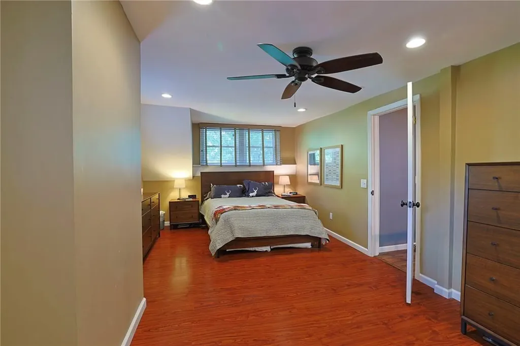 16 Cullen Avenue New Windsor NY 12553