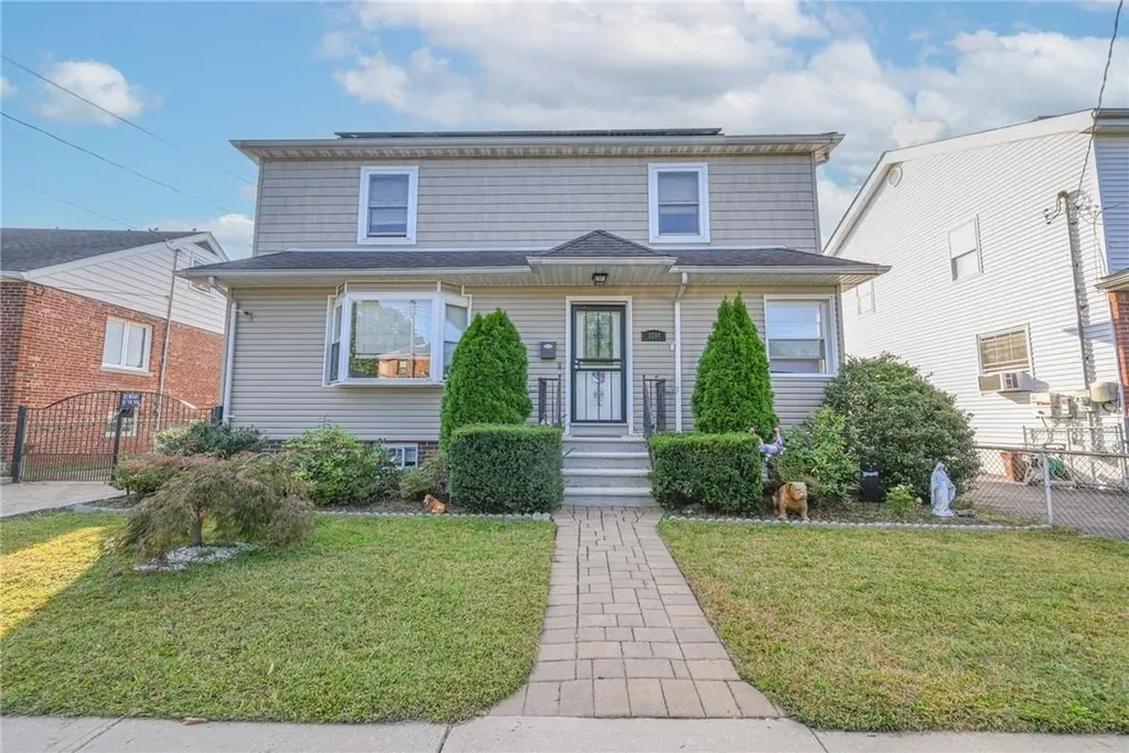 3204 Glennon Place Bronx NY 10465
