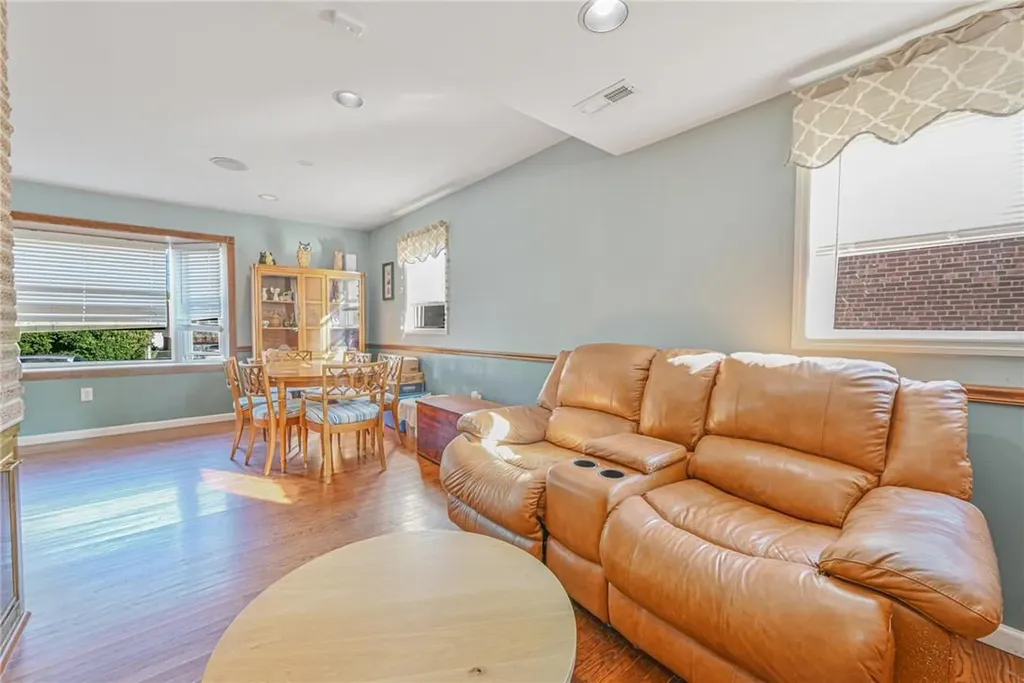 3204 Glennon Place Bronx NY 10465