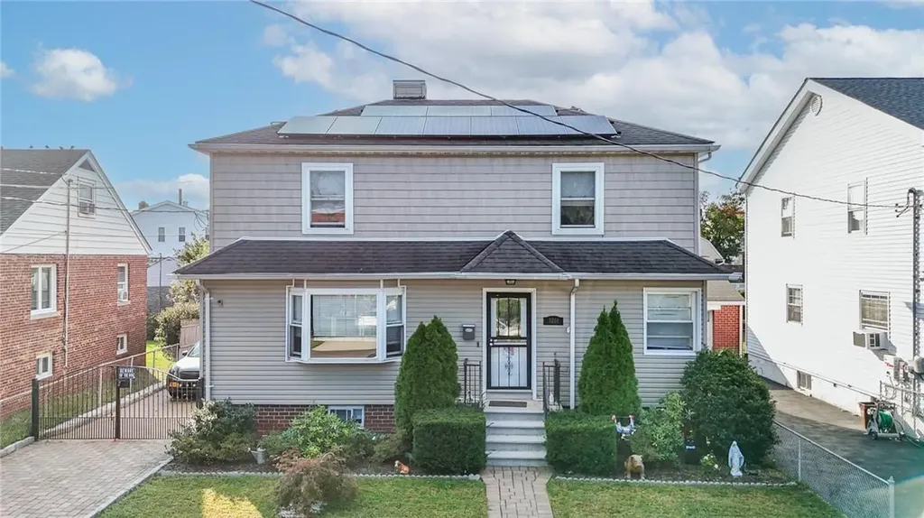 3204 Glennon Place Bronx NY 10465