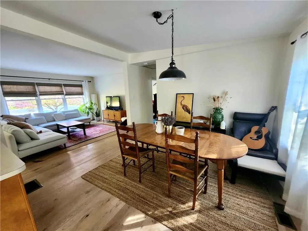 28 Fruit Bud Lane Red Hook NY 12571