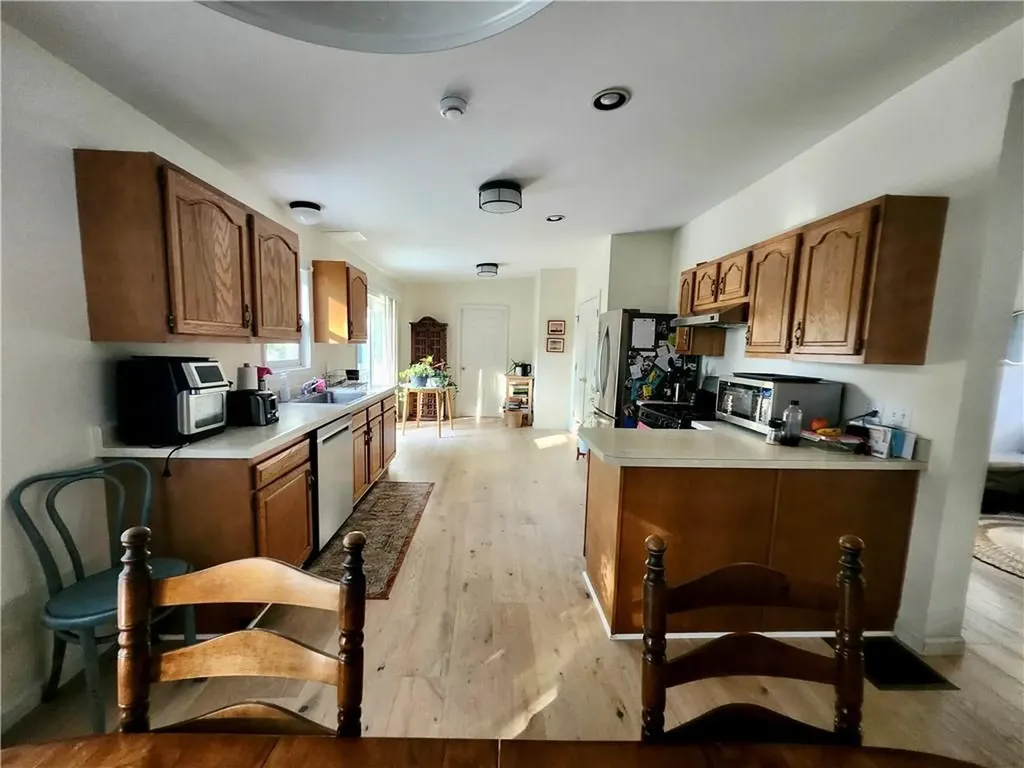 28 Fruit Bud Lane Red Hook NY 12571