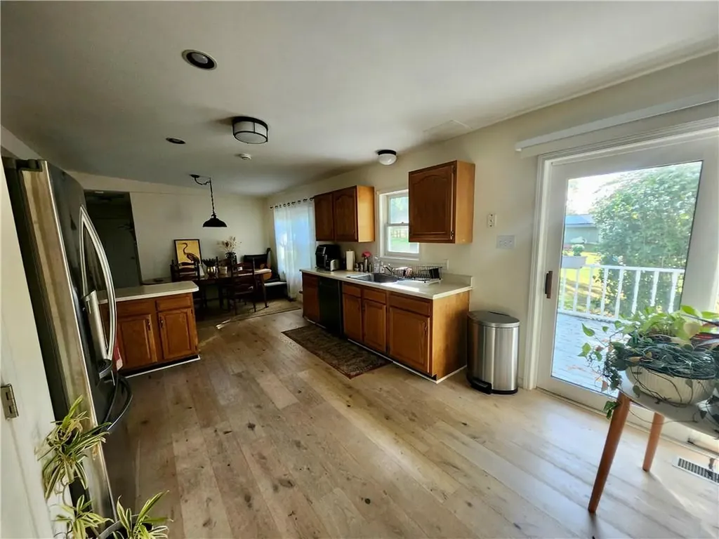 28 Fruit Bud Lane Red Hook NY 12571