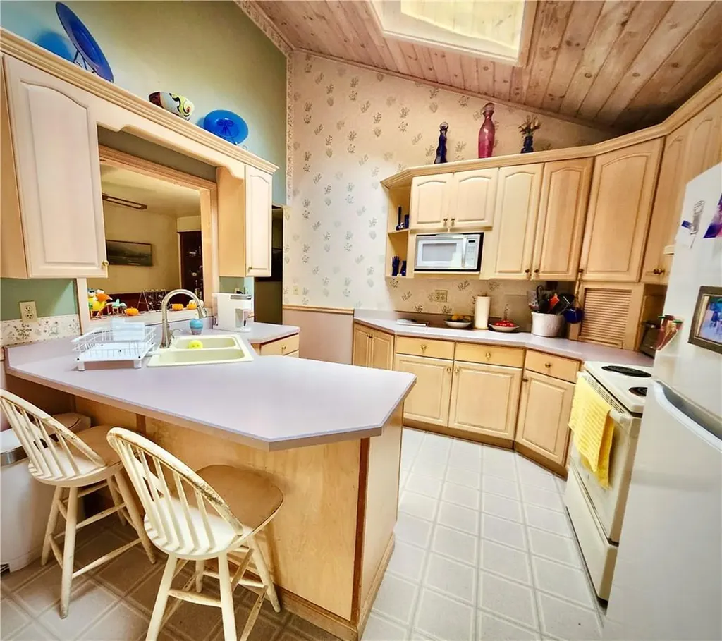 53 Rokeby Road Red Hook NY 12571