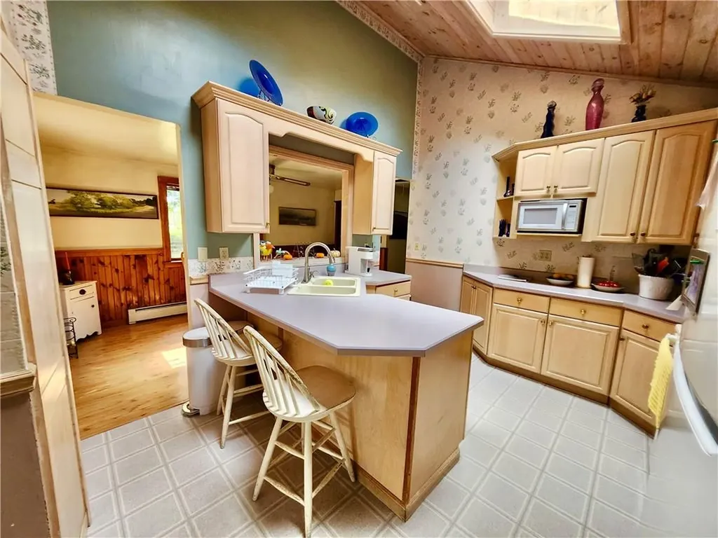 53 Rokeby Road Red Hook NY 12571