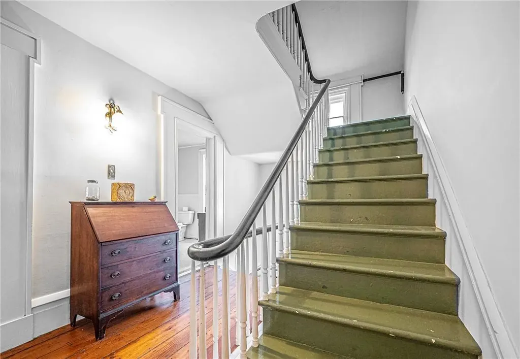 201 Kings Highway Warwick NY 10990