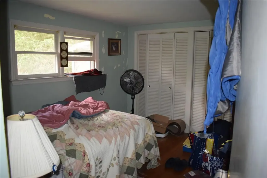 11 Tree Top Lane Poughkeepsie NY 12603