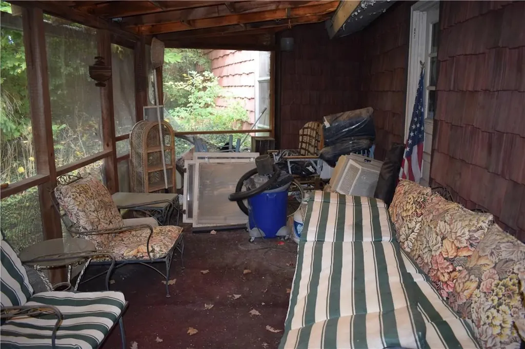 11 Tree Top Lane Poughkeepsie NY 12603