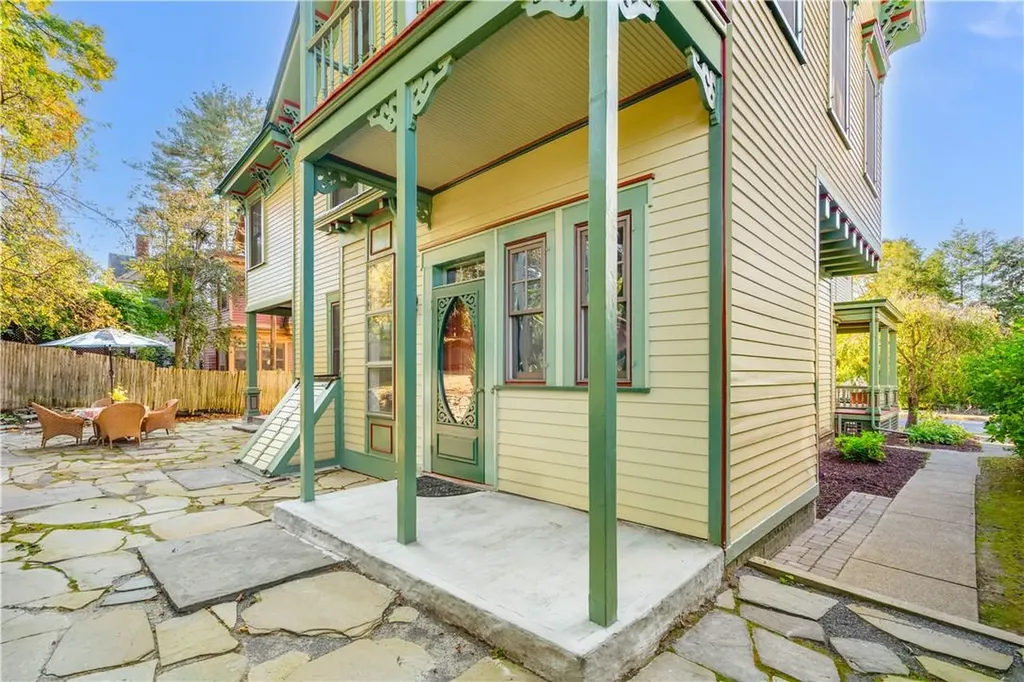 117 Academy Street Poughkeepsie NY 12601