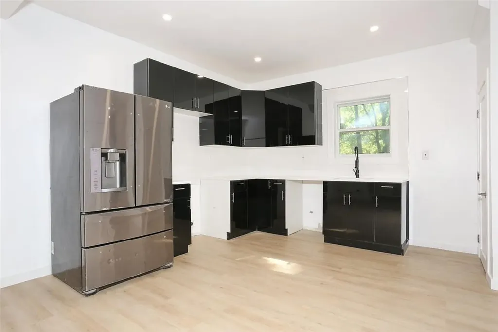 350 Old Post Road Marlboro NY 12542
