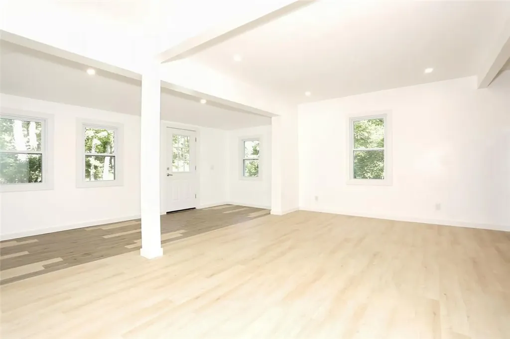 350 Old Post Road Marlboro NY 12542