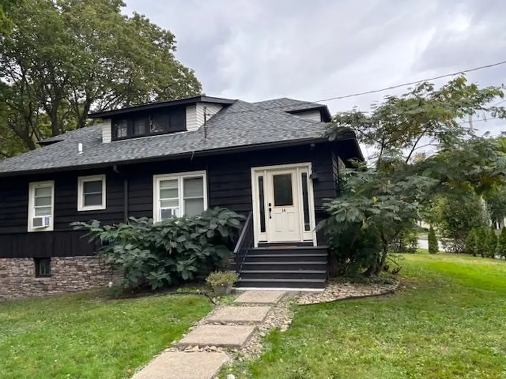 14 Hasbrouck Avenue Cornwall NY 12518