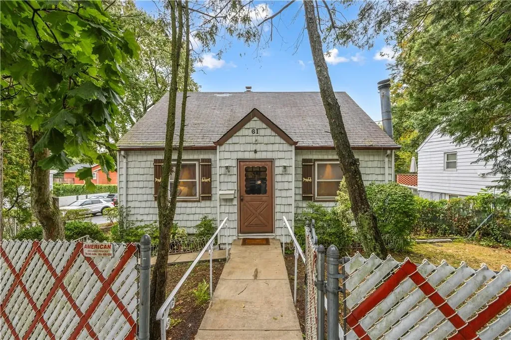 61 Fort Hill Avenue Yonkers NY 10710