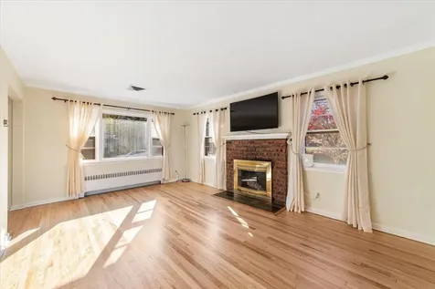 112 Holmes Avenue Hartsdale NY 10530