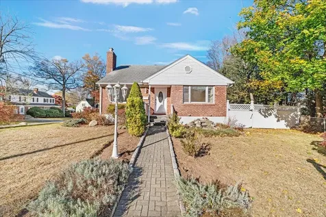 112 Holmes Avenue Hartsdale NY 10530