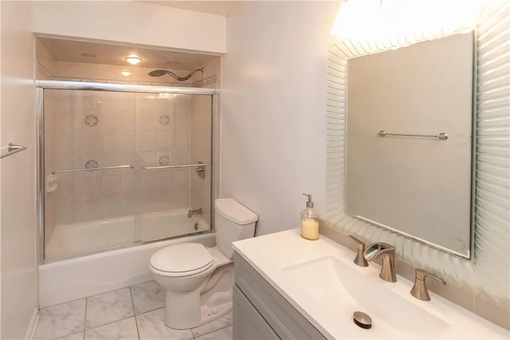 4 Roe Circle Monroe NY 10950