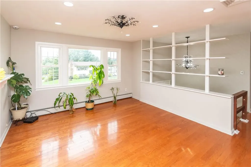 4 Roe Circle Monroe NY 10950