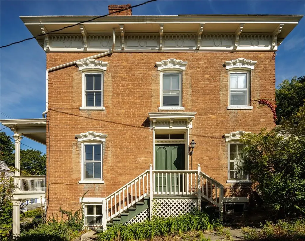 170 Broad Street Catskill NY 12414