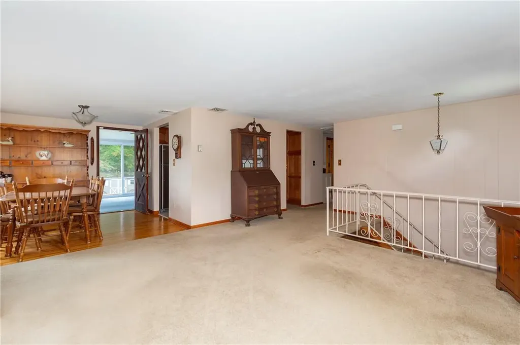40 Pleasant Lane Poughkeepsie NY 12603