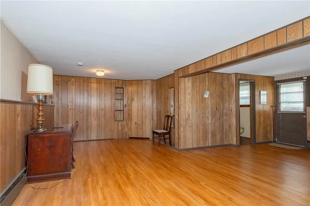40 Pleasant Lane Poughkeepsie NY 12603