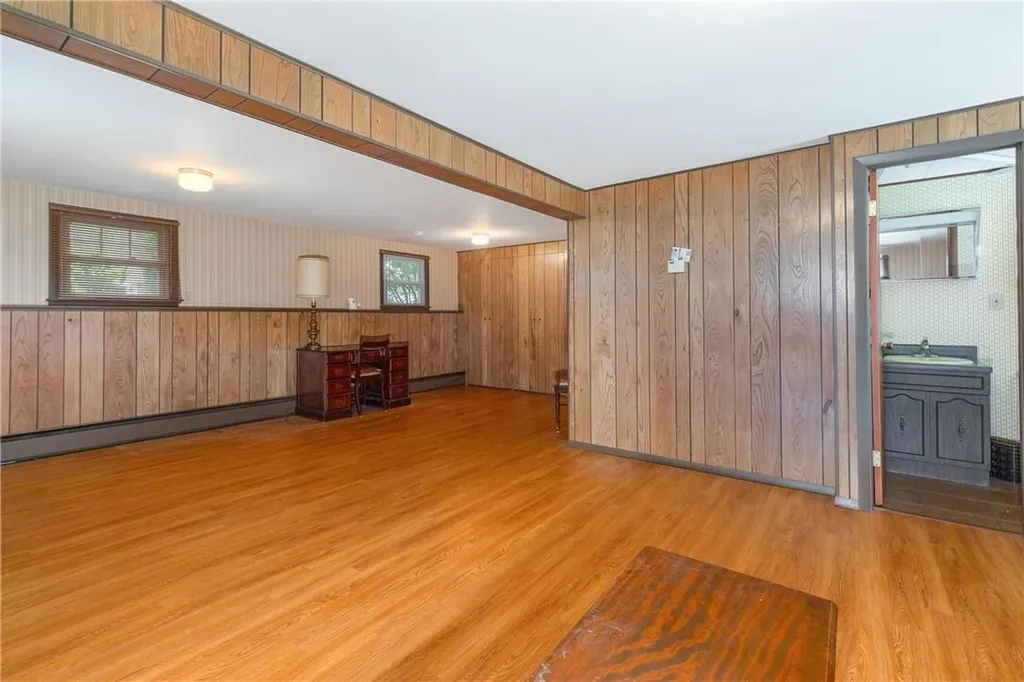 40 Pleasant Lane Poughkeepsie NY 12603