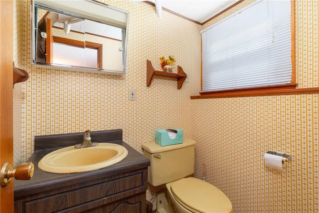 40 Pleasant Lane Poughkeepsie NY 12603