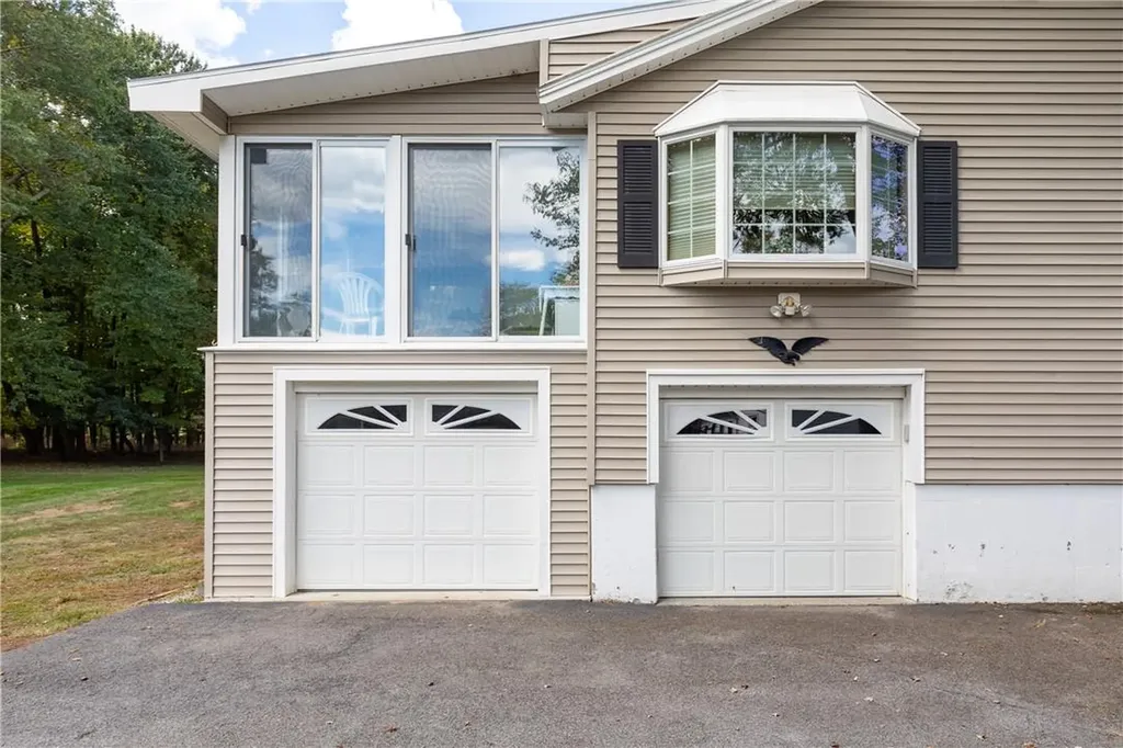 40 Pleasant Lane Poughkeepsie NY 12603