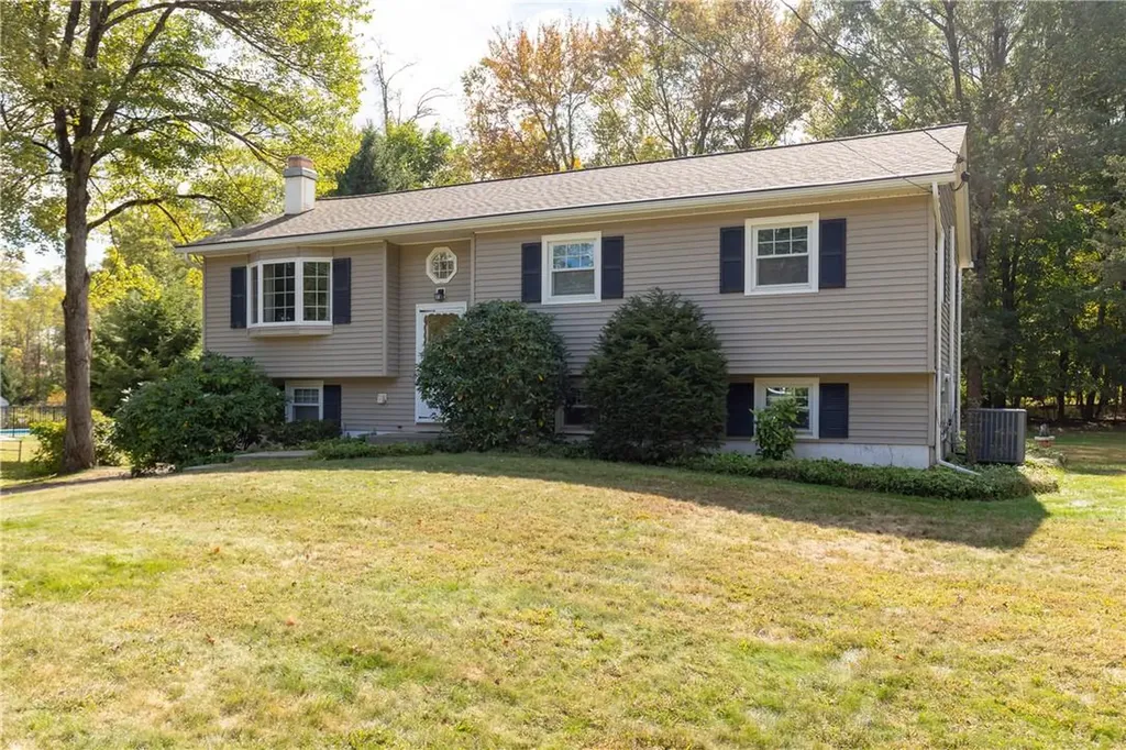 40 Pleasant Lane Poughkeepsie NY 12603