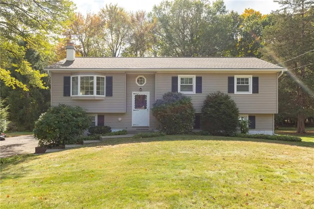 40 Pleasant Lane Poughkeepsie NY 12603