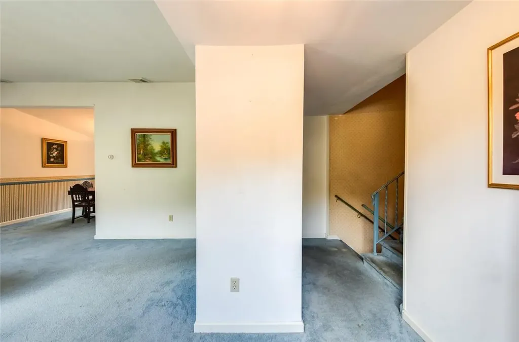 41 Horseshoe Road Millbrook NY 12545