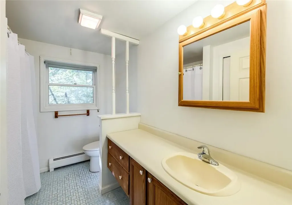 41 Horseshoe Road Millbrook NY 12545