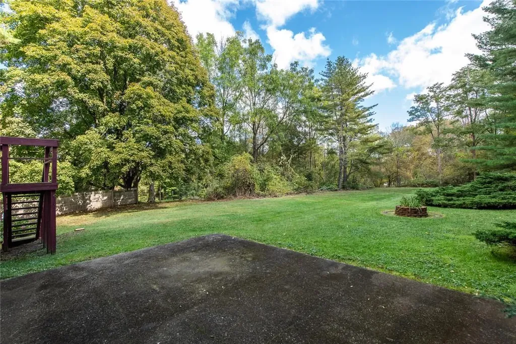 41 Horseshoe Road Millbrook NY 12545