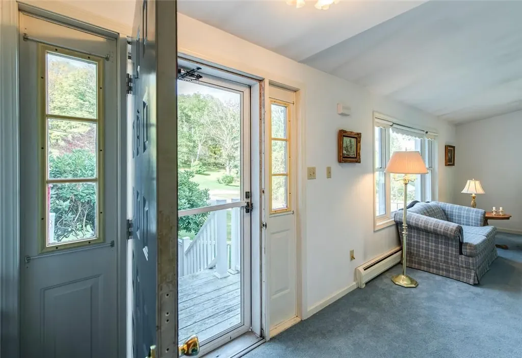41 Horseshoe Road Millbrook NY 12545