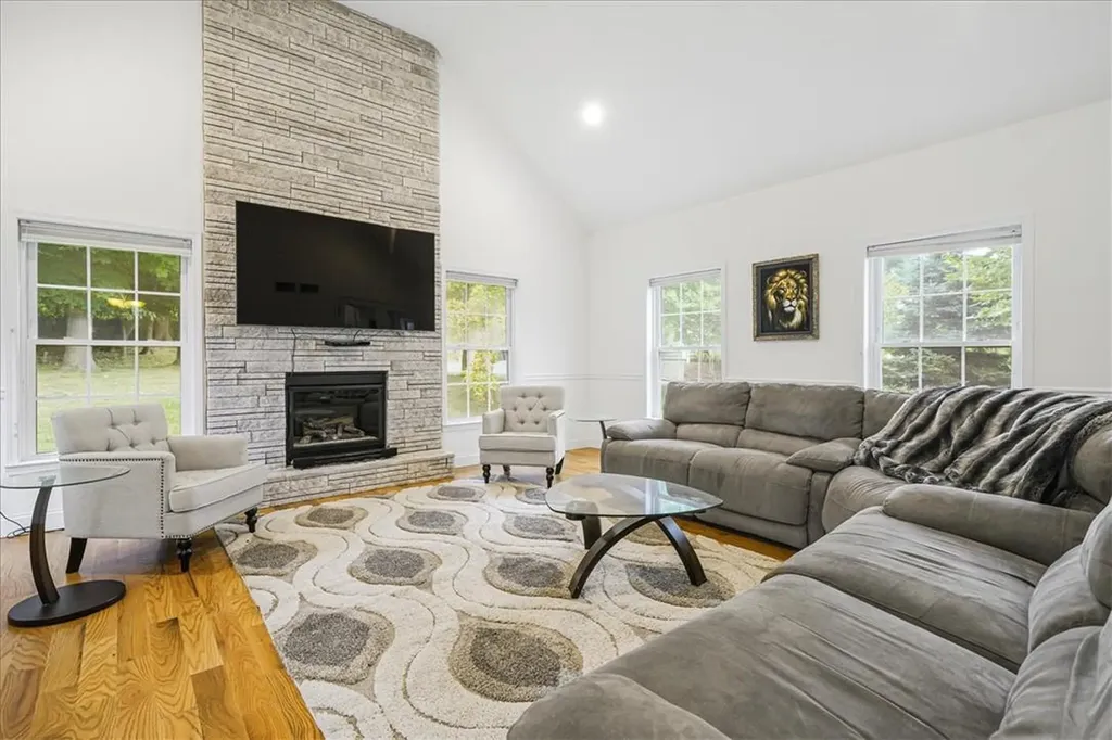 12 Clarion Drive White Plains NY 10603