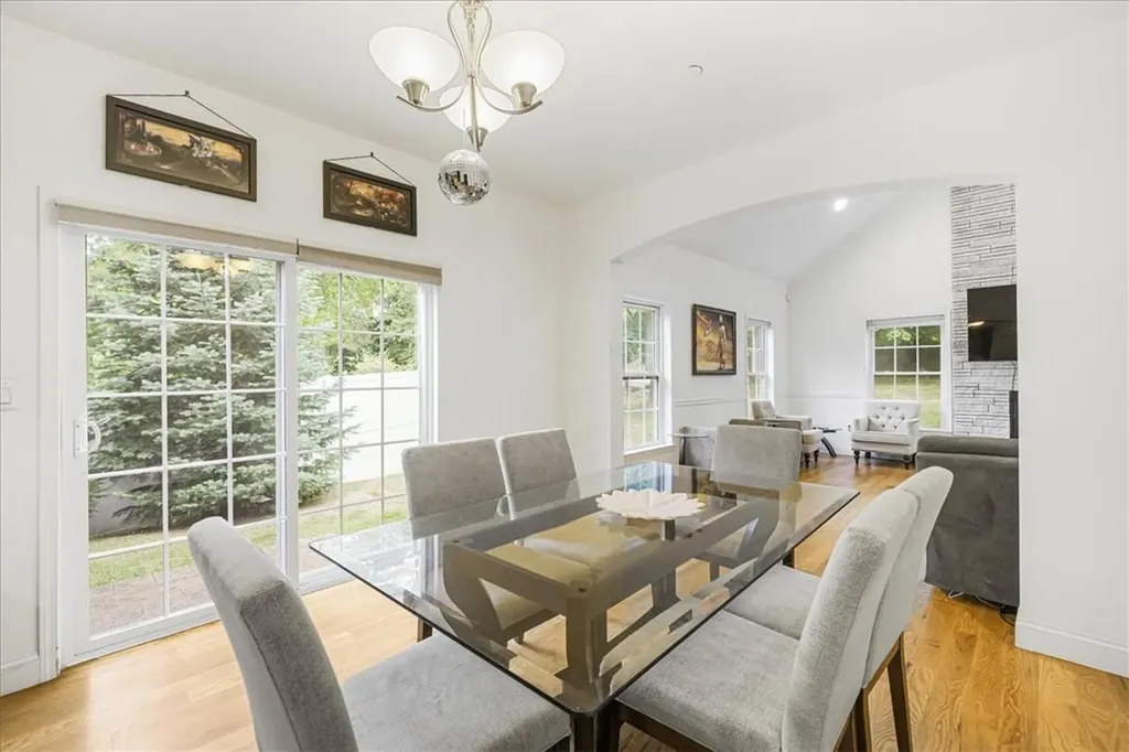 12 Clarion Drive White Plains NY 10603