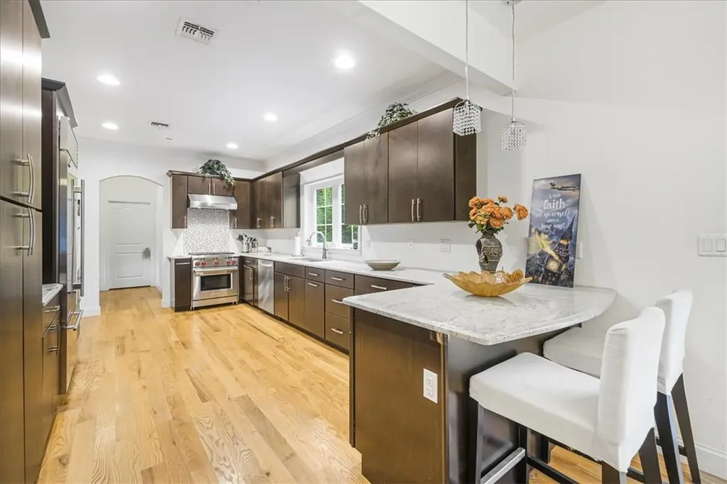12 Clarion Drive White Plains NY 10603