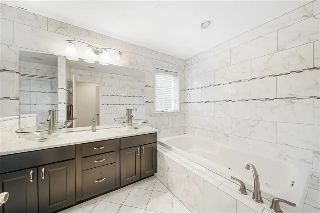 12 Clarion Drive White Plains NY 10603