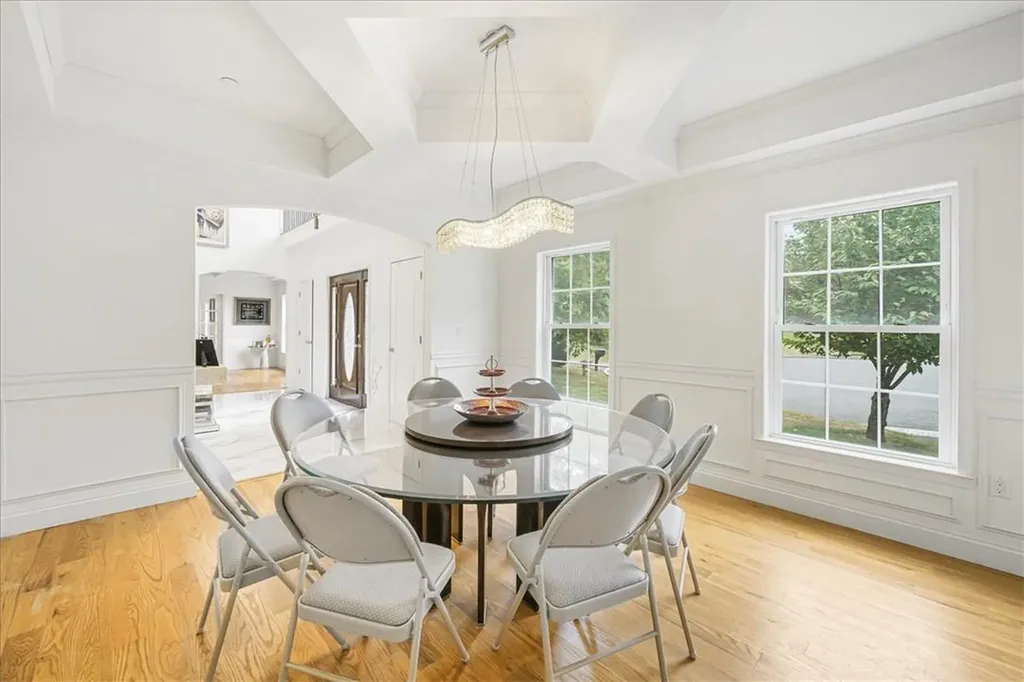 12 Clarion Drive White Plains NY 10603