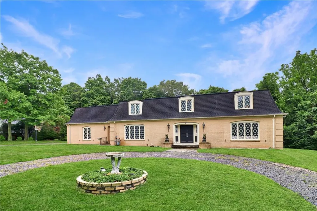 611 Bunker Hill Avenue Call Listing Agent CT 06708