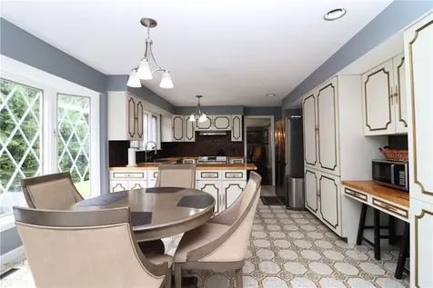 611 Bunker Hill Avenue Call Listing Agent CT 06708