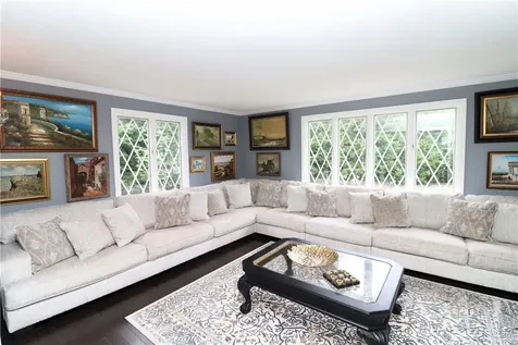 611 Bunker Hill Avenue Call Listing Agent CT 06708