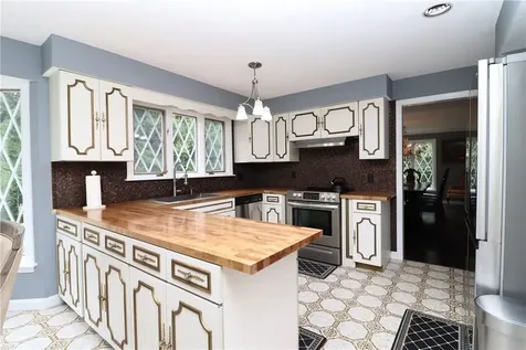 611 Bunker Hill Avenue Call Listing Agent CT 06708