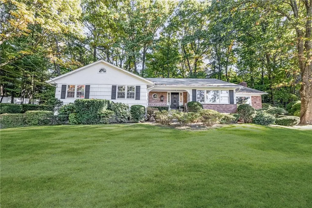 40 Meadowlark Road Rye Brook NY 10573