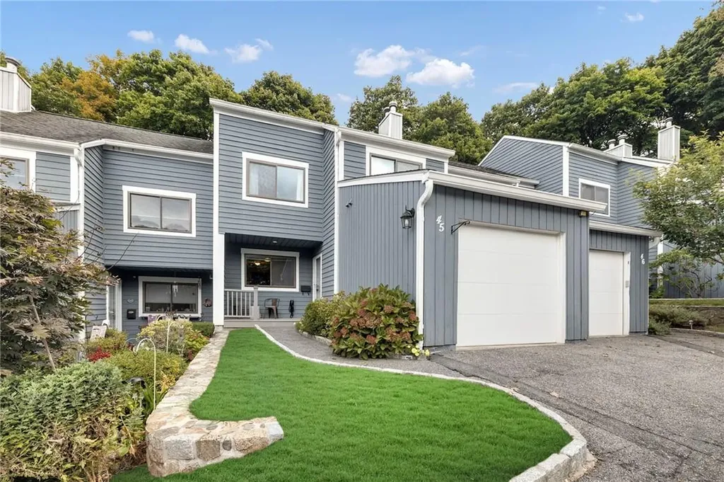 45 Timber Ridge Mount Kisco NY 10549